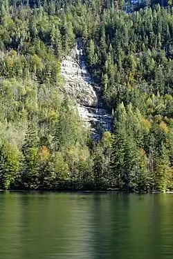 Königsbachfall am östlichen Seeufer