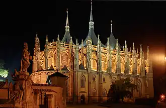 Kutná Hora, St. Barbara Kathedrale bei Nacht.