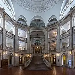 Eingangshalle im Kammergericht
