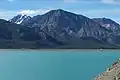 Blick vom Ostufer des Kluane Lake auf die Berge des Kluane Nationalparks