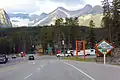 Ortseinfahrt nach Lake Louise