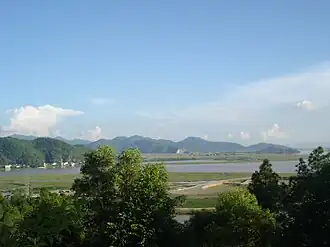 Lam river, Hong Mountain
