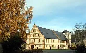 Abteigebäude