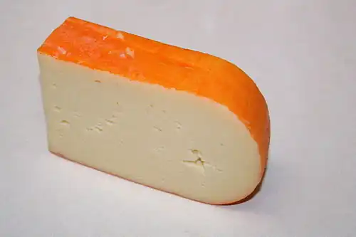 Junger Queso Mahón