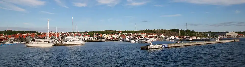 Die Einfahrt zur Marina