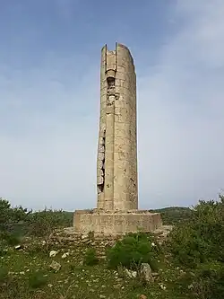 Mussolini-Stele