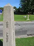 Grenzsteine an der Grenze zwischen den USA und Kanada