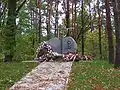 Mahnmal der im Wald erschossenen Polen