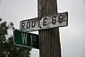 Die angebliche Kreuzung von der Route 66 mit der 1st Street West gibt es in Pontiac nicht, der Straßenverlauf ist wohl einer Begradigung zum Opfer gefallen.