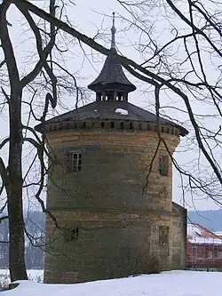 Der Rundturm neben dem Schloss