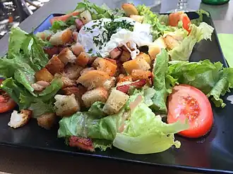Salade lyonnaise