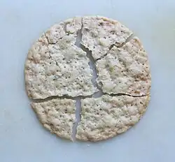 Schüttelbrot zerbrochen