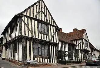 Die Wool Hall