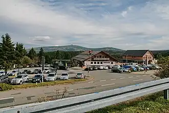 Torfhaus im Harz, im Hintergrund der Brocken