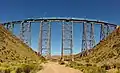 Der Tren a las Nubes passiert den Polvorilla-Viadukt / Argentinien