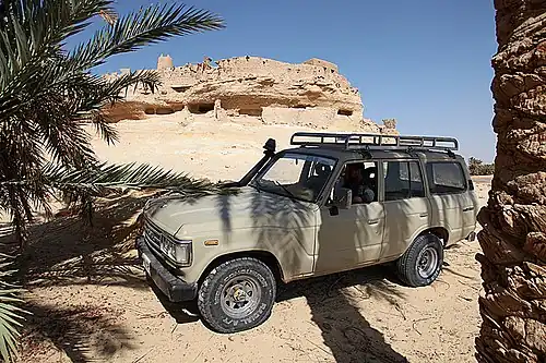 Jeep bei Qārat Umm eṣ-Ṣugheir