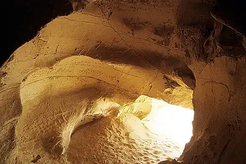 Im Inneren der Höhle