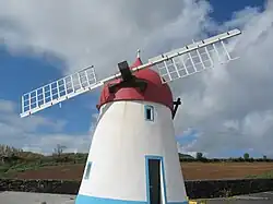 -number-see  ​37.7732-25.6579 Typ ist GruppenbezeichnungWindmühle in Fajã de Cima