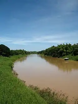 Der Maenam Yom im Amphoe Si Satchanalai